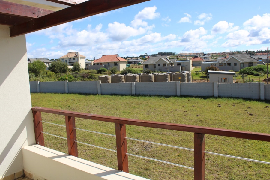 4 Bedroom Property for Sale in Kidds Beach Eastern Cape